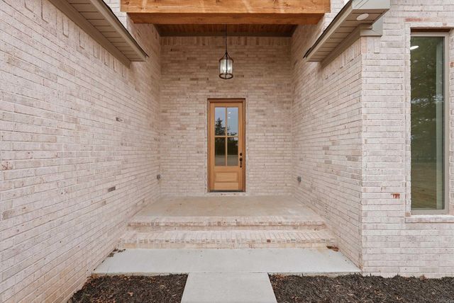 295 Castleberry Rd., Greenbrier, AR 72058