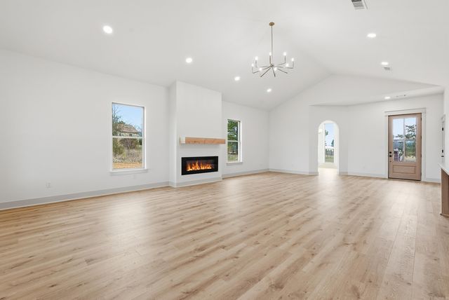 295 Castleberry Rd., Greenbrier, AR 72058