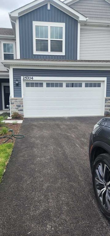 25704 W Wakefield Drive, Plainfield, IL 60544