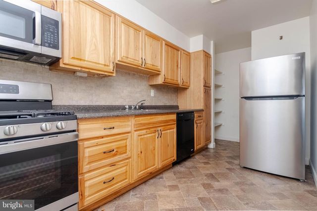 1605 LYNCH RD, Baltimore, MD 21222