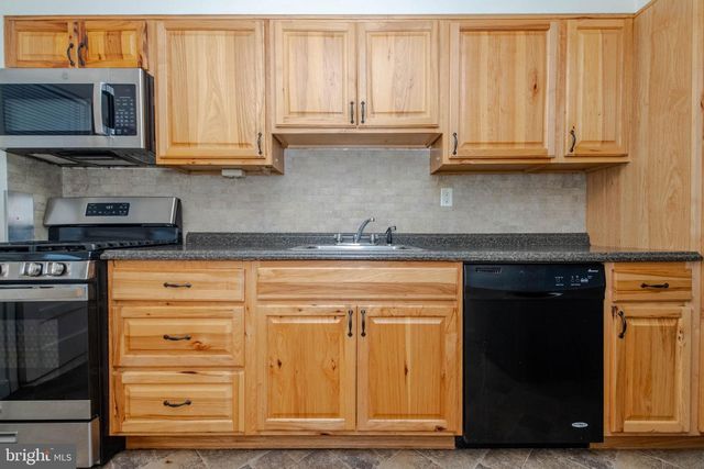 1605 LYNCH RD, Baltimore, MD 21222