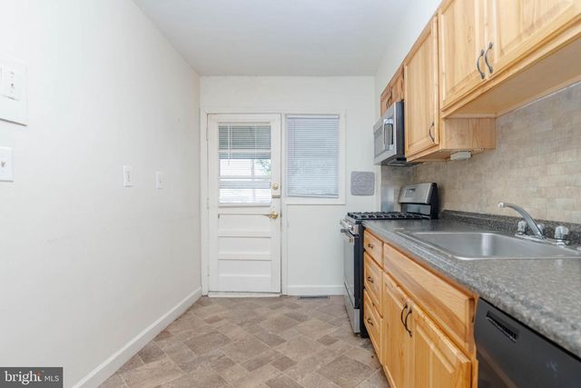1605 LYNCH RD, Baltimore, MD 21222