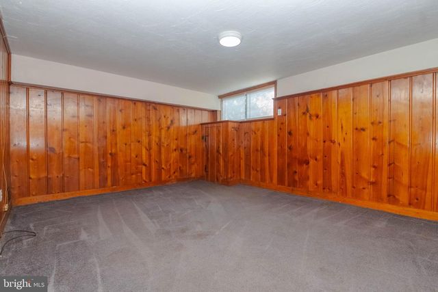 1605 LYNCH RD, Baltimore, MD 21222