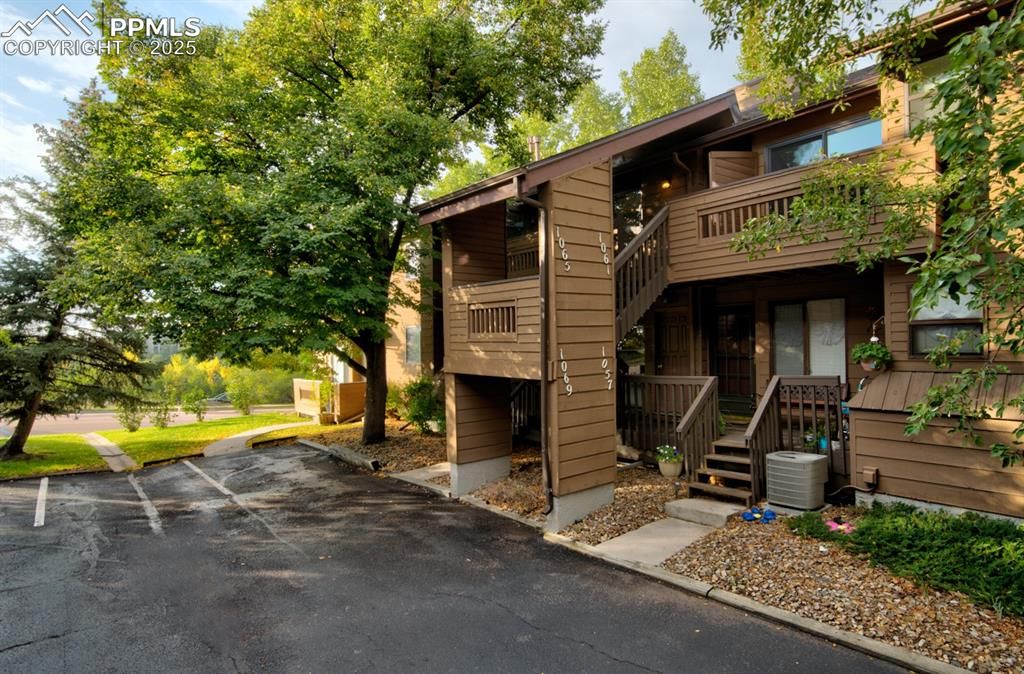 1065 Moorings Drive, Colorado Springs, CO 80906