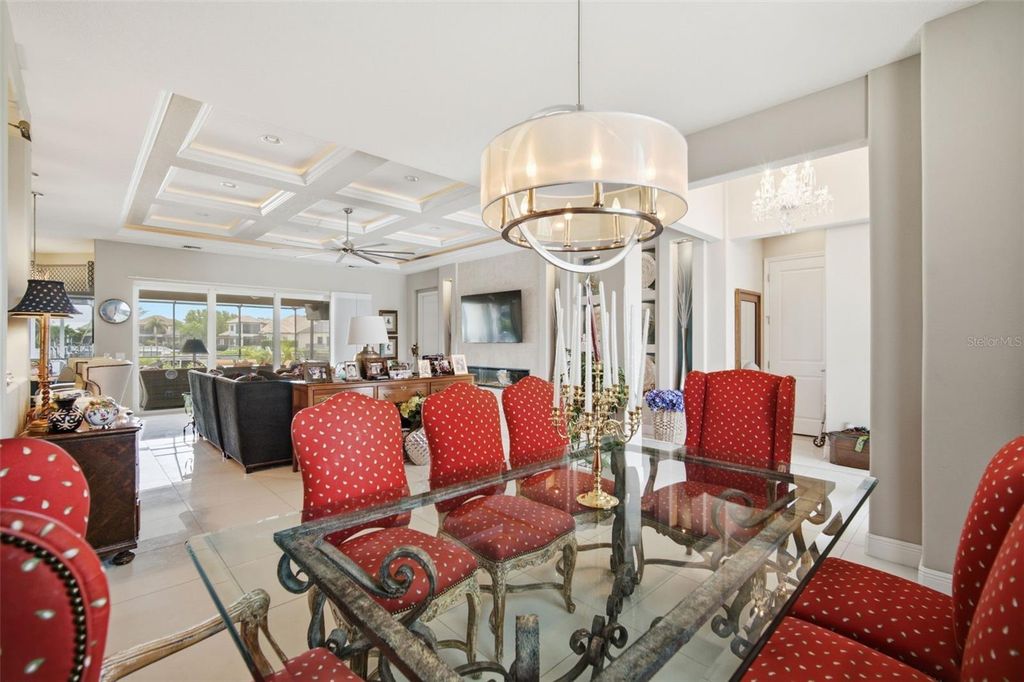 Image 16 of property listing at 621 REGATTA WAY, Bradenton, FL 34208
