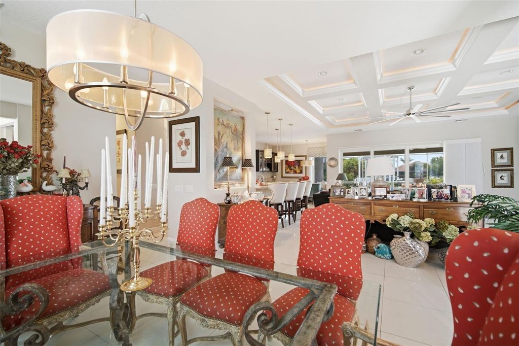 Image 17 of property listing at 621 REGATTA WAY, Bradenton, FL 34208