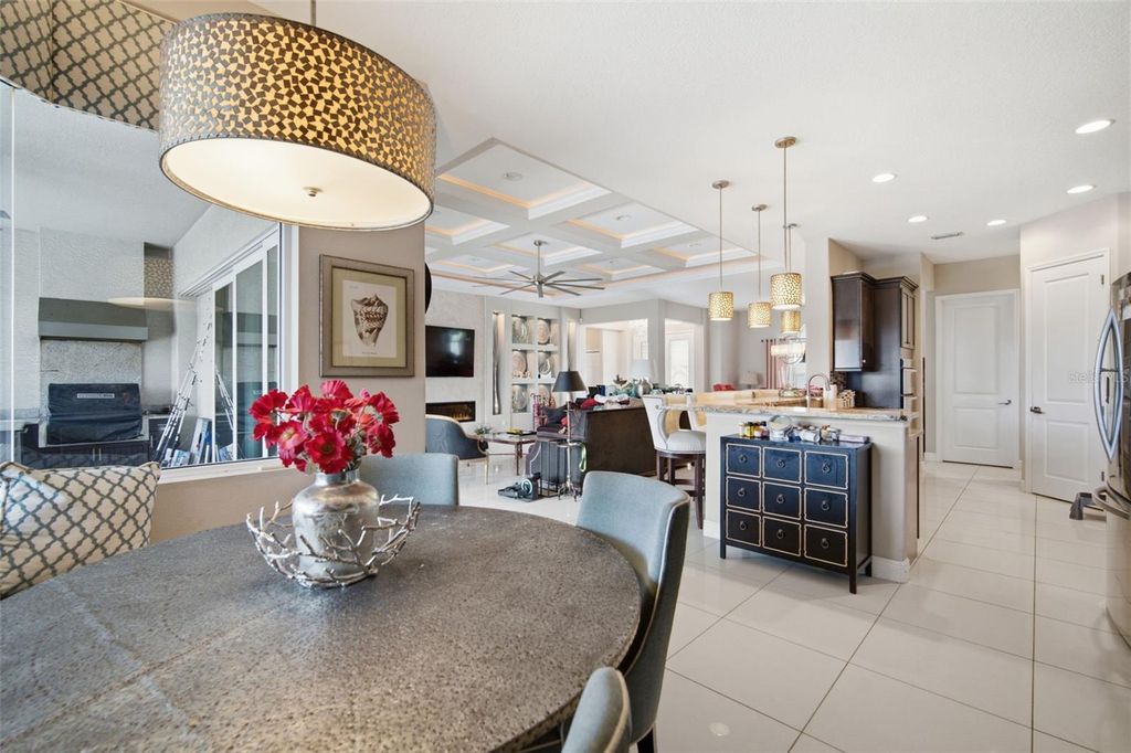Image 25 of property listing at 621 REGATTA WAY, Bradenton, FL 34208