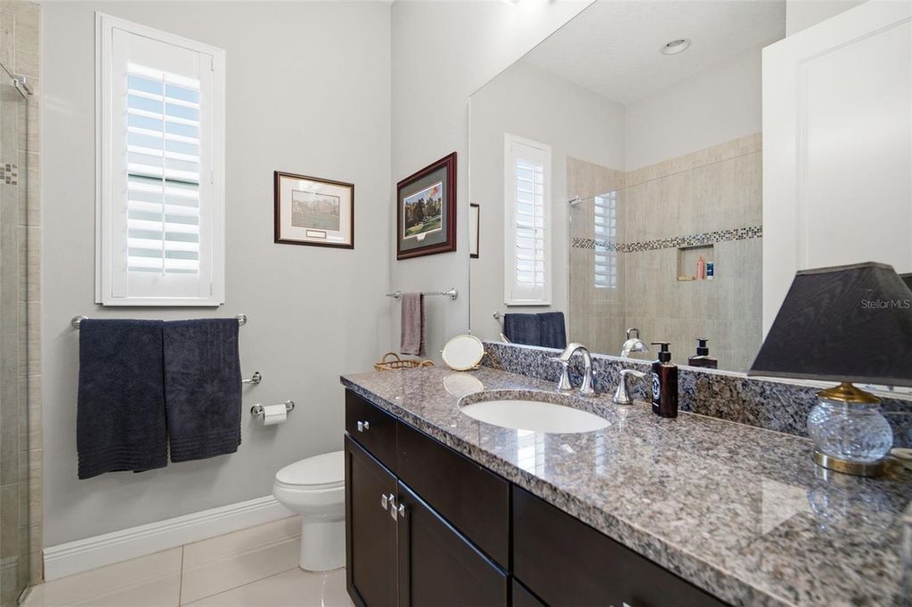 Image 31 of property listing at 621 REGATTA WAY, Bradenton, FL 34208