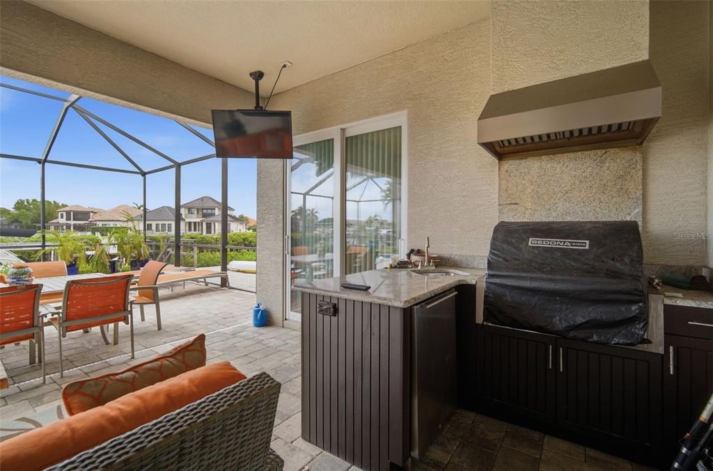 Image 40 of property listing at 621 REGATTA WAY, Bradenton, FL 34208