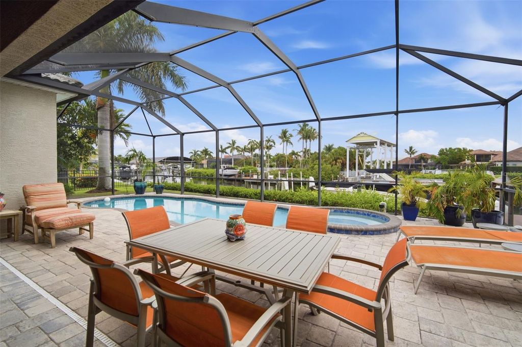 Image 44 of property listing at 621 REGATTA WAY, Bradenton, FL 34208