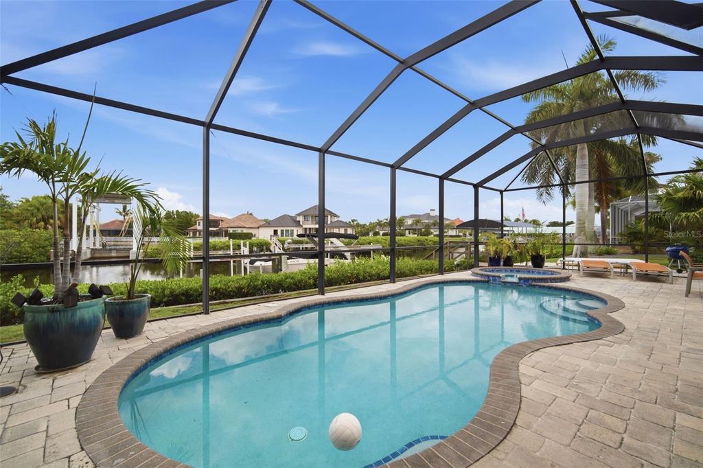Image 47 of property listing at 621 REGATTA WAY, Bradenton, FL 34208