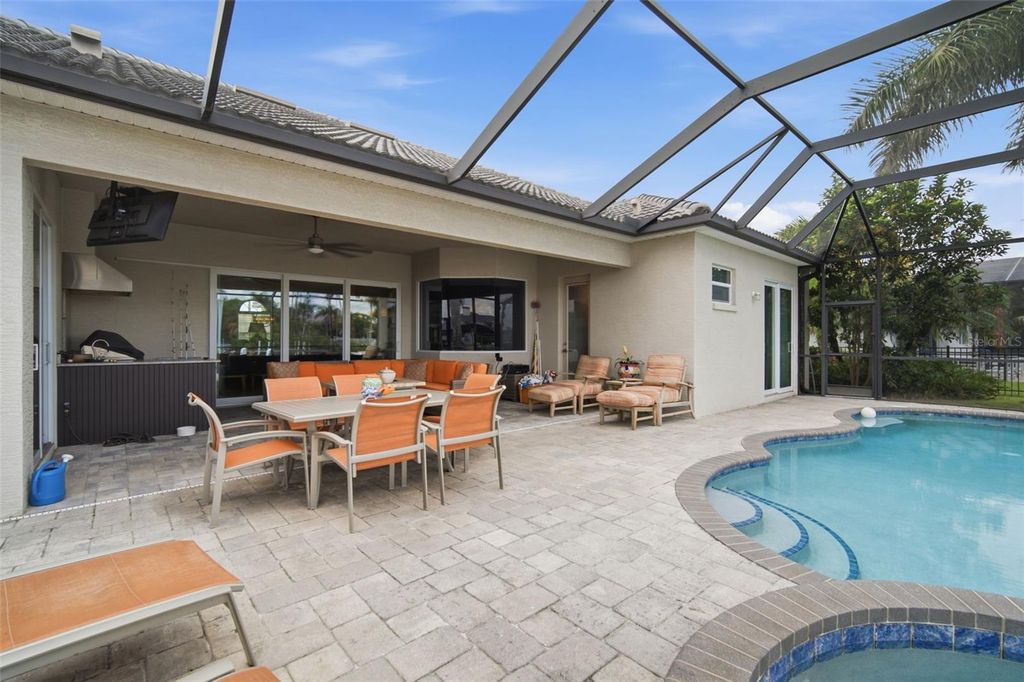 Image 50 of property listing at 621 REGATTA WAY, Bradenton, FL 34208