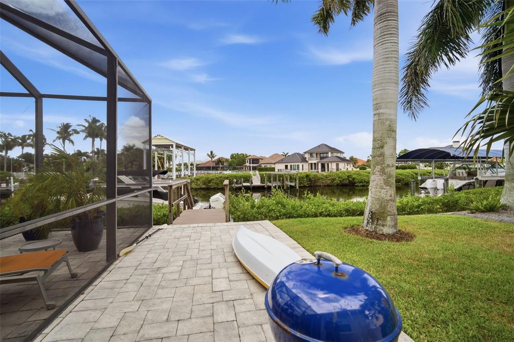 Image 51 of property listing at 621 REGATTA WAY, Bradenton, FL 34208