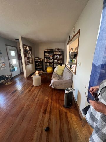 1304 Wall Avenue, Des Moines, IA 50315