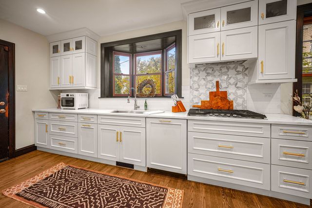 10022 S Seeley Avenue, Chicago, IL 60643