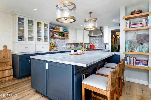 818 Caliente Lane, Ventura, CA 93001