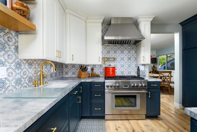 818 Caliente Lane, Ventura, CA 93001