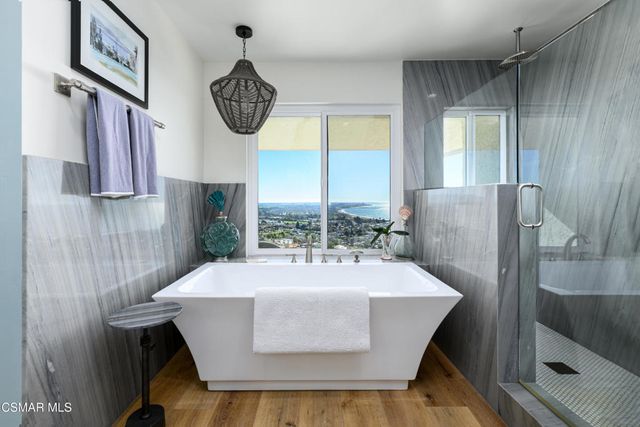 818 Caliente Lane, Ventura, CA 93001