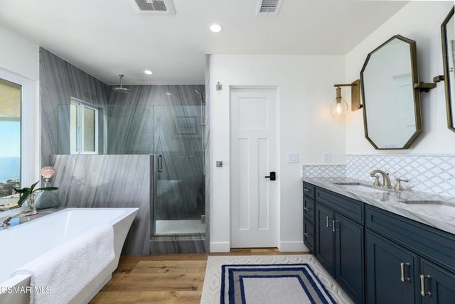 818 Caliente Lane, Ventura, CA 93001