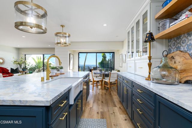 818 Caliente Lane, Ventura, CA 93001