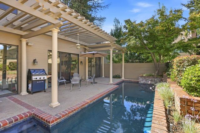440 Wyndgate Rd, Sacramento, CA 95864