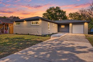 2009 Las Cruces Lane, Dallas, TX 75217