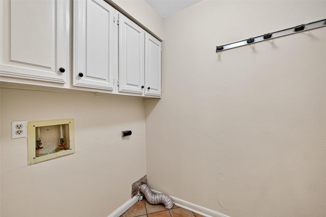 812 Fleetwood Place Drive, Houston, TX 77079