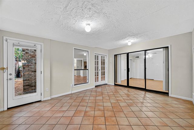 812 Fleetwood Place Drive, Houston, TX 77079