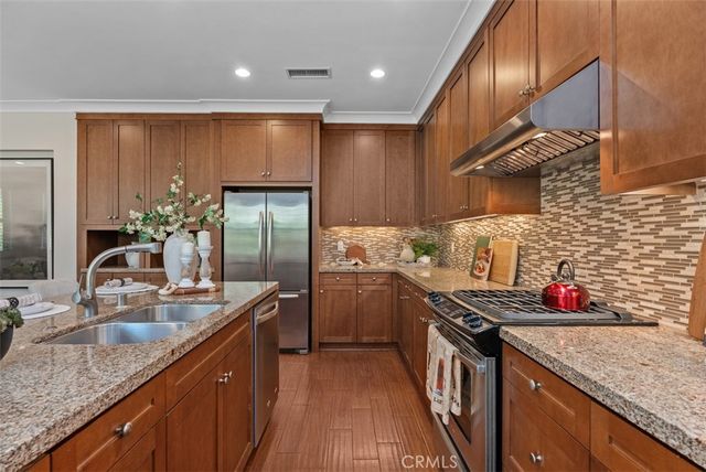 117 Gemstone, Irvine, CA 92620