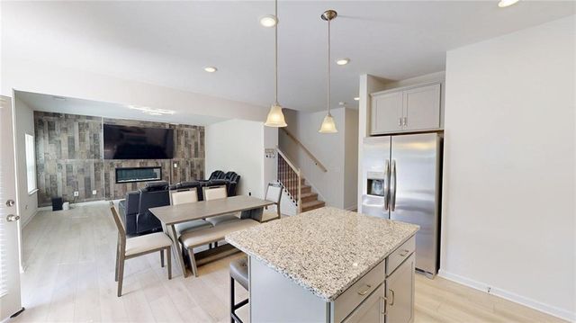 662 Blackshear Trl, Temple, GA 30179