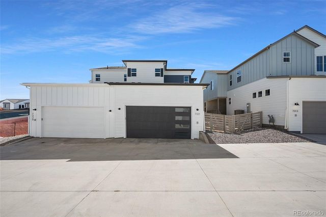 7321 Goldbloom Lane, Littleton, CO 80125