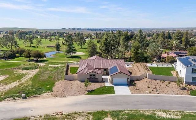 5609 Levanto, Bakersfield, CA 93306