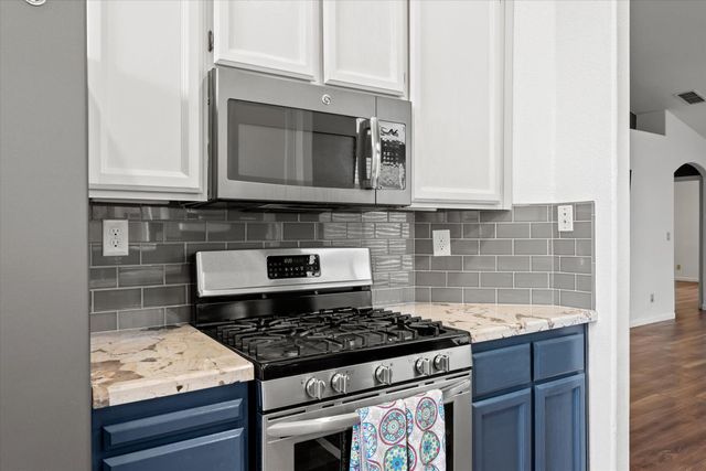 4142 Lake Placid Ct, Antelope, CA 95843