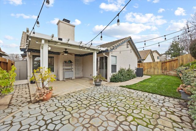 4142 Lake Placid Ct, Antelope, CA 95843