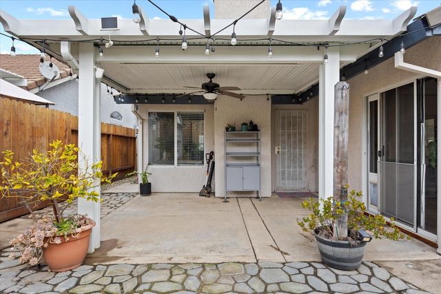 4142 Lake Placid Ct, Antelope, CA 95843