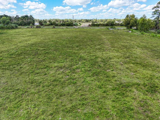 2374 A Road, Loxahatchee Groves, FL 33470