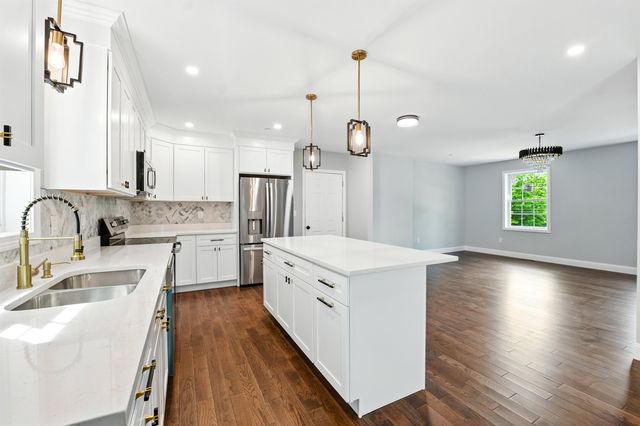 230 Aiden Circle, Belmont, NH 03220