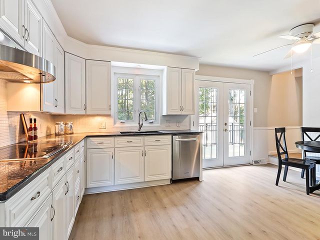 4400 YATES RD, Bensalem, PA 19020