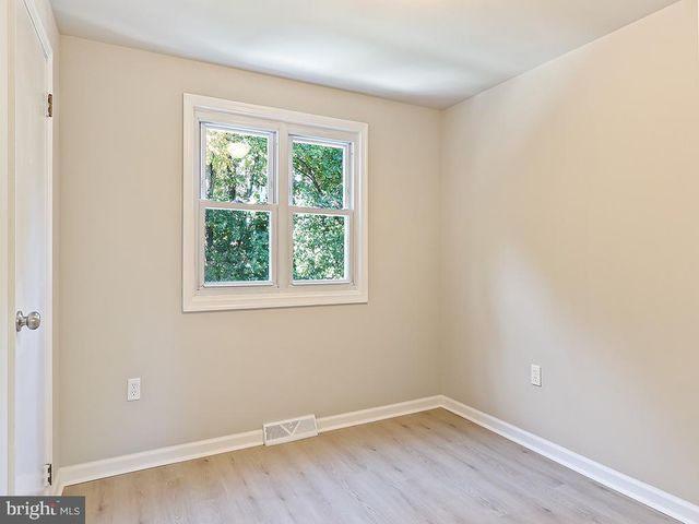 4400 YATES RD, Bensalem, PA 19020