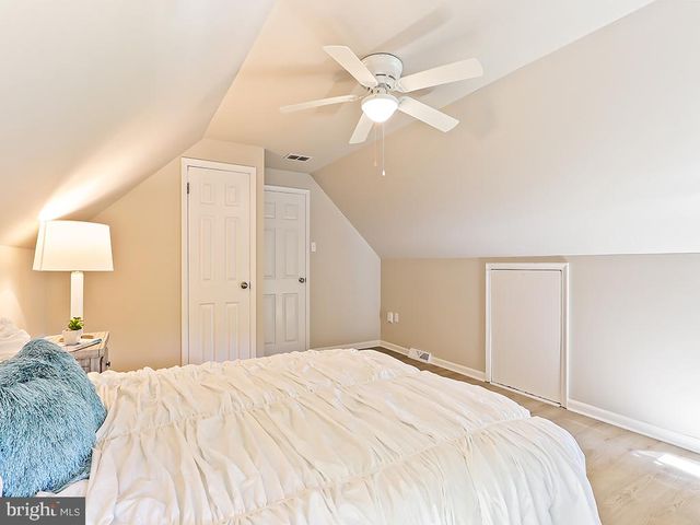4400 YATES RD, Bensalem, PA 19020