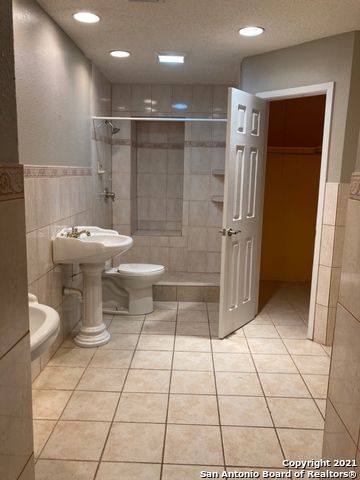 11910 GALLANT FRST, San Antonio, TX 78249