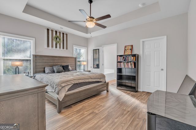 5 Hill Top Circle, Grantville, GA 30220