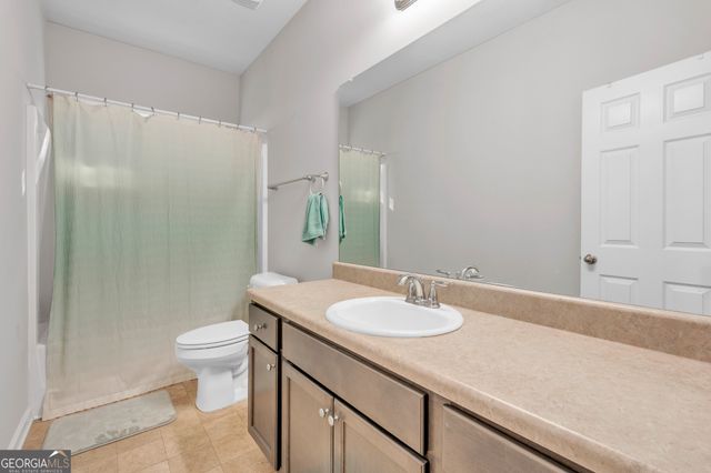 5 Hill Top Circle, Grantville, GA 30220