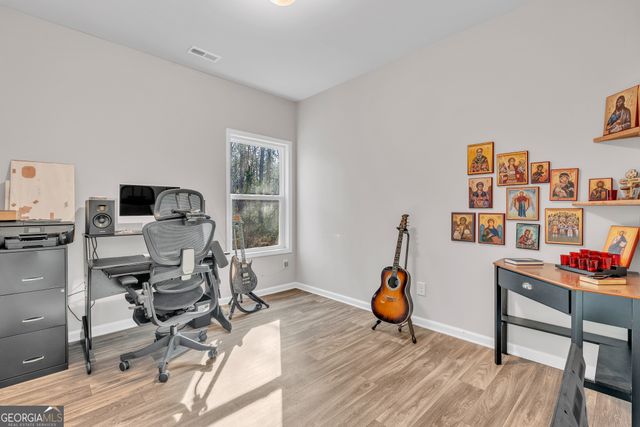 5 Hill Top Circle, Grantville, GA 30220