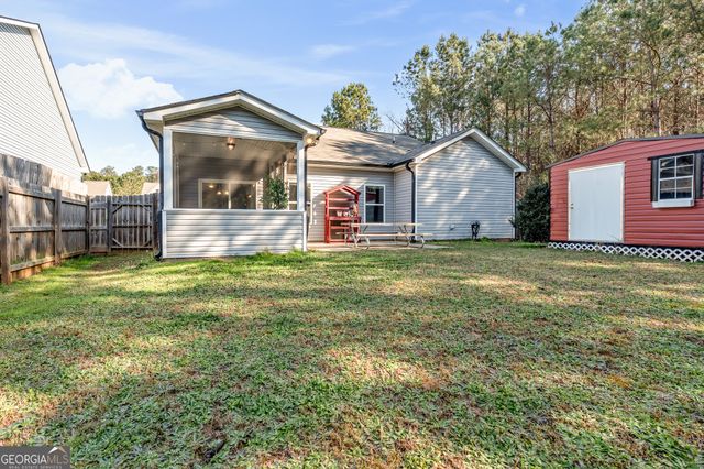5 Hill Top Circle, Grantville, GA 30220