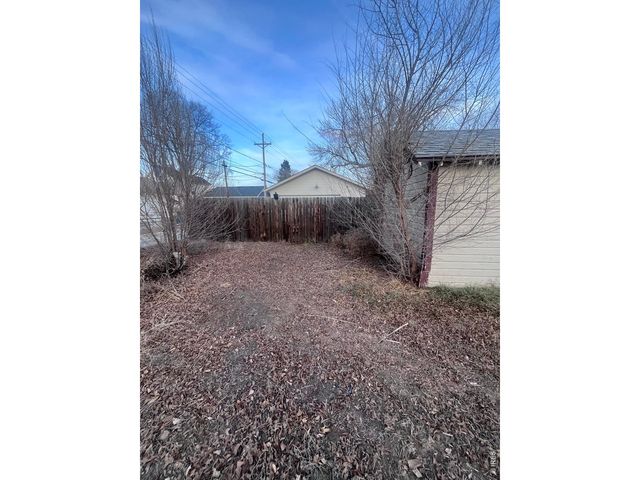 217 N 1st St, Johnstown, CO 80534