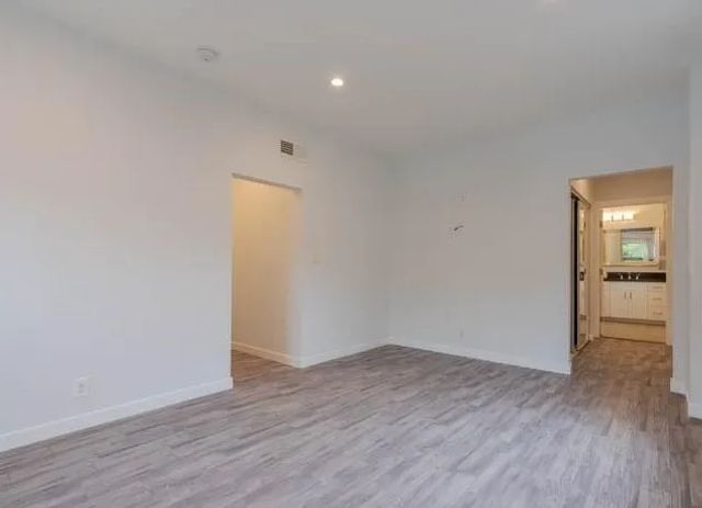 10332 Floralita, Sunland, CA 91040