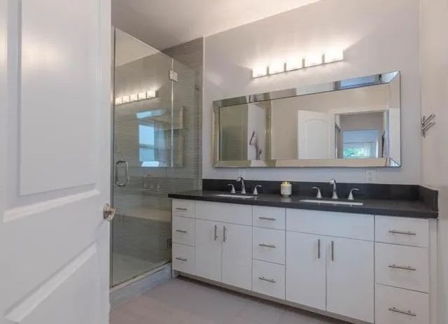 10332 Floralita, Sunland, CA 91040