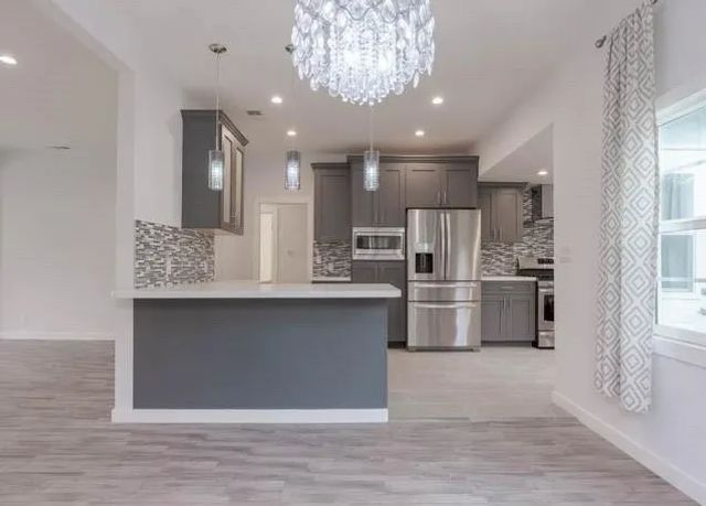 10332 Floralita, Sunland, CA 91040