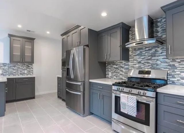 10332 Floralita, Sunland, CA 91040